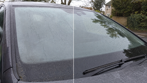 Glas Coating Auto 30 ml tijdens gebruik op de auto